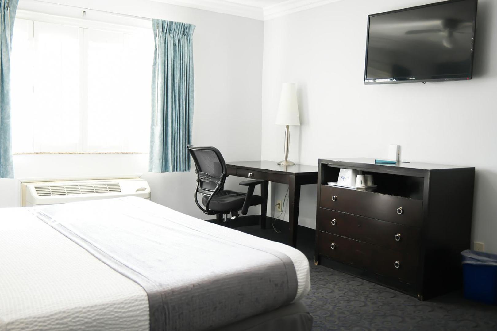 Days Inn By Wyndham West Covina Bagian luar foto